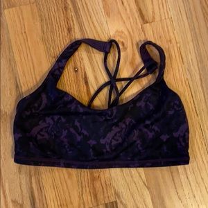 Lululemon sports bra